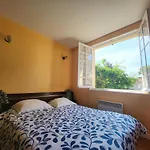Maison Authentique: Plage, Commerces Et Jardin Cloture - Fr-1-364-33 펜션 *