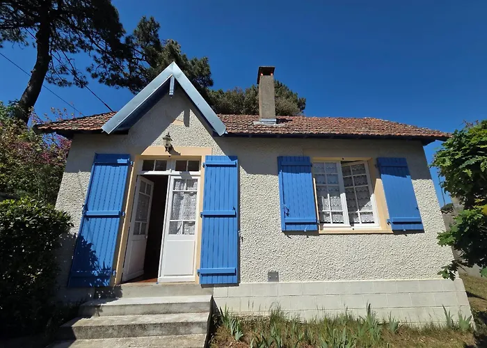 Maison Authentique: Plage, Commerces Et Jardin Clôturé - Fr-1-364-33 *