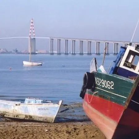 Maison Authentique: Plage, Commerces Et Jardin Cloture - Fr-1-364-33 Дом отдыха *