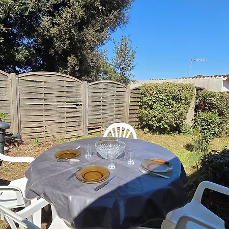 Maison Authentique: Plage, Commerces Et Jardin Cloture - Fr-1-364-33 Holiday home Saint-Brevin-les-Pins
