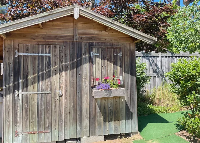 Maison Authentique: Plage, Commerces Et Jardin Cloture - Fr-1-364-33 Дом отдыха *